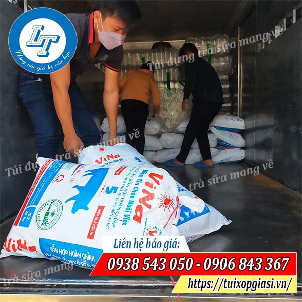 Lấy sỉ túi đựng trà sữa cho khách