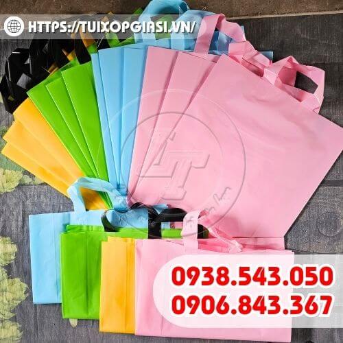 Túi nilon quai ép cùng màu, phối màu