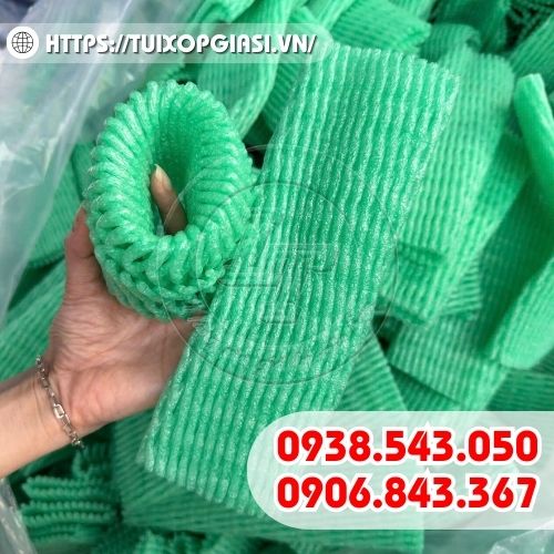 Xốp bọc trái cây màu xanh