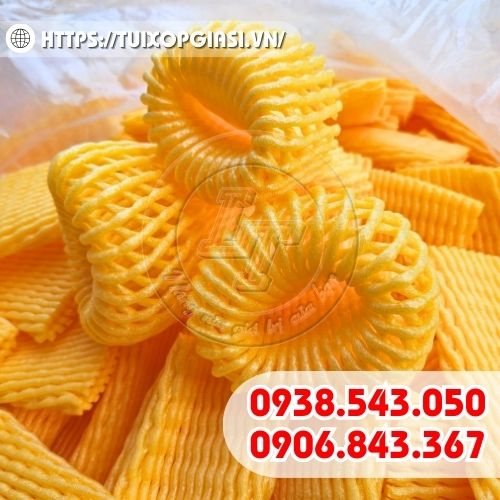 Xốp bọc trái cây màu vàng