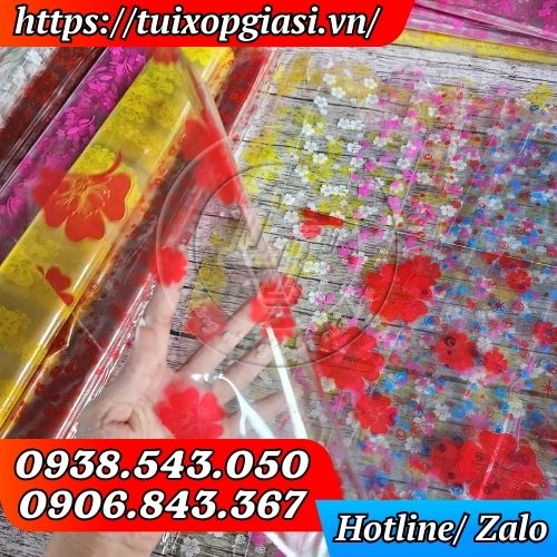 Giấy kiếng bọc quà trong suốt in hoạ tiết