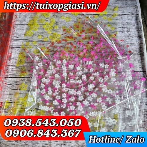 Giấy kiếng bọc quà trong suốt in hoạ tiết đẹp