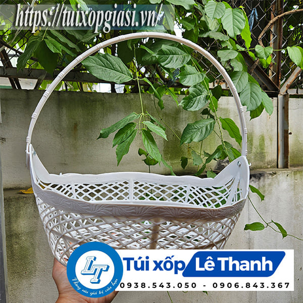Sỉ giỏ nhựa đựng quà tết