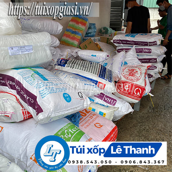 Túi 2 quai trắng đục lỗ giá sỉ tại Tiền Giang