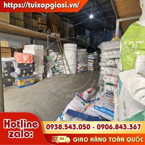 Kho hàng túi bắt kem của Lê Thanh