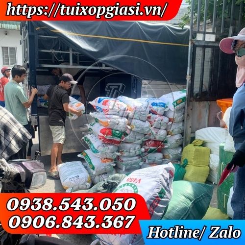 Lên túi bóng mỡ trắng thường loại trơn cho khách số lượng lớn