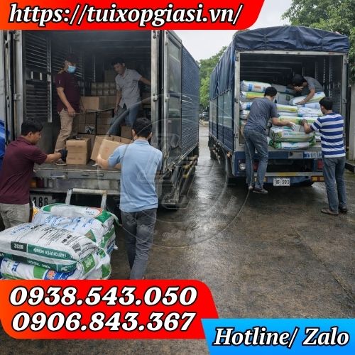 Lên túi rác cuộn nhiều màu cho khách