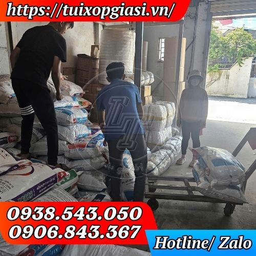 Soạn túi đựng rác cuộn 3 màu cho khách