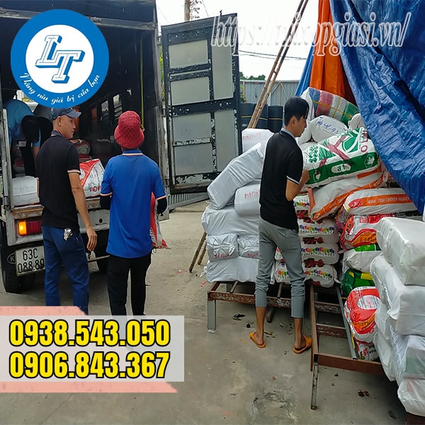 Túi xốp 2 quai màu trắng