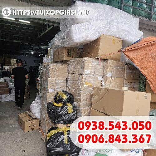 Kho túi zip bạc của Lê Thanh