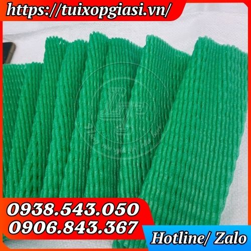 Xốp lưới bọc trái cây màu xanh