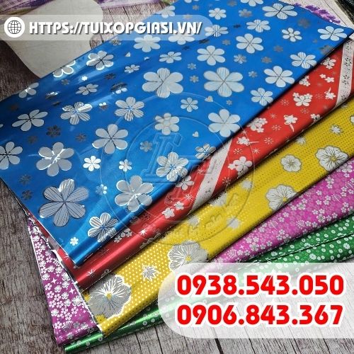 Giấy kiếng gói quà xấp 100 tờ
