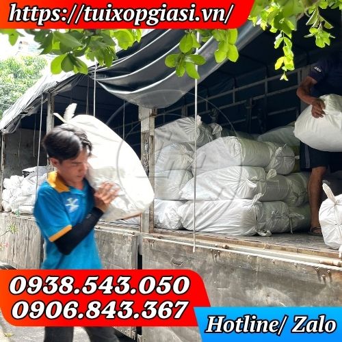 Giao bịch xốp, túi ni lông hàng chợ cho khách HCM