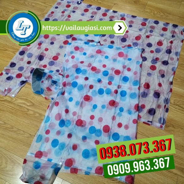 Áo mưa cánh dơi chấm bi đa sắc Áo mưa cánh dơi chấm bi đa sắc