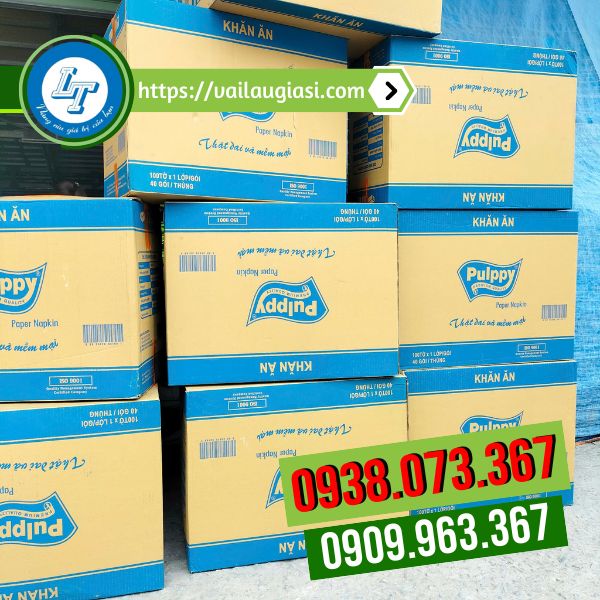 Các thùng khăn giấy vuông Pulppy giao cho khách Các thùng khăn giấy vuông Pulppy giao cho khách