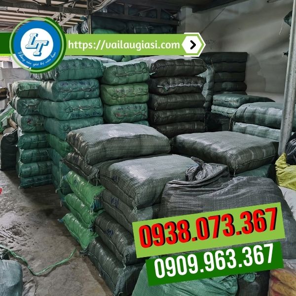 Tìm mua găng tay len poly thời trang ghé Lê Thanh