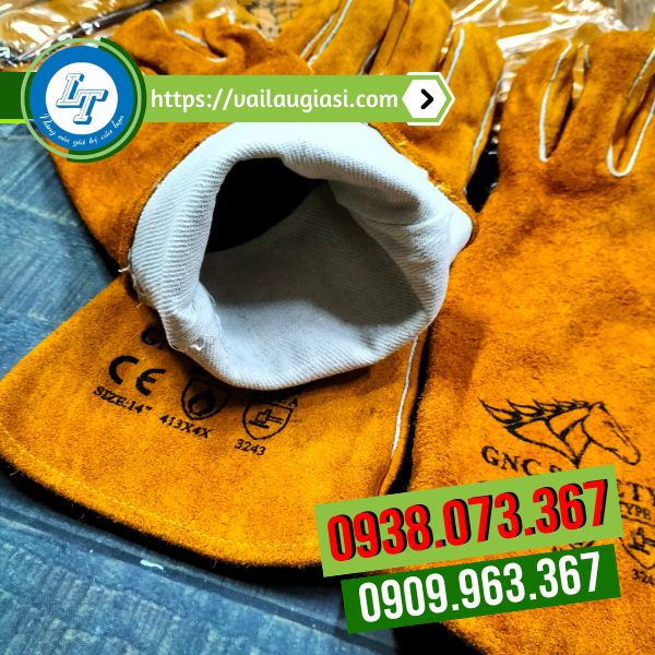 Chất da dày dặn, chịu nhiệt tốt. Có lót vải bên trong Chất da dày dặn, chịu nhiệt tốt. Có lót vải bên trong