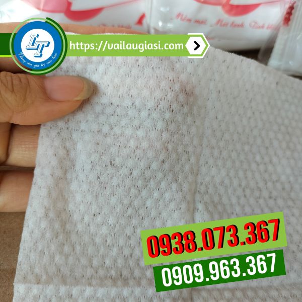 Chất liệu khăn là vải không dệt Chất liệu khăn là vải không dệt