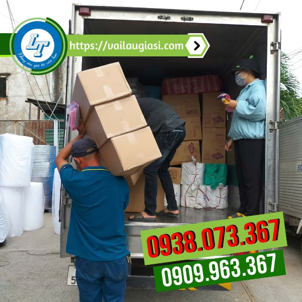 Hỗ trợ giao sỉ áo mưa bộ cho khách Hỗ trợ giao sỉ áo mưa bộ cho khách