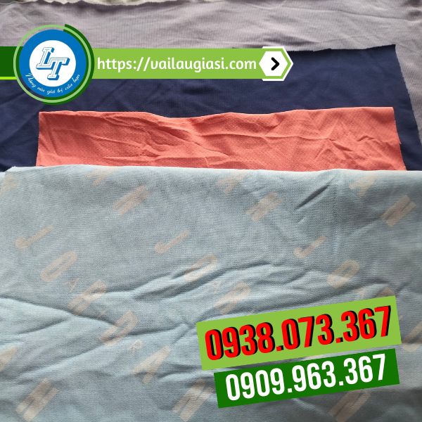 Giẻ lau công nghiệp có nhiều màu sắc đa dạng Giẻ lau công nghiệp có nhiều màu sắc đa dạng