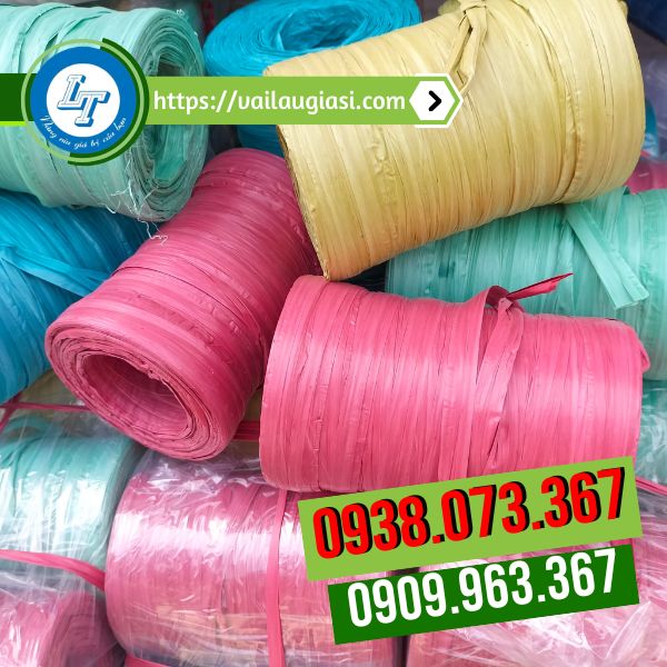 Dây nilon ống hàng thường màu đục và nhám hơn Dây nilon ống hàng thường màu đục và nhám hơn
