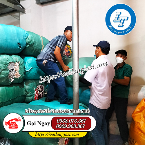 Đội ngũ giao hàng khăn lau giá sỉ rẻ Lê Thanh Đội ngũ giao hàng khăn lau giá sỉ rẻ Lê Thanh