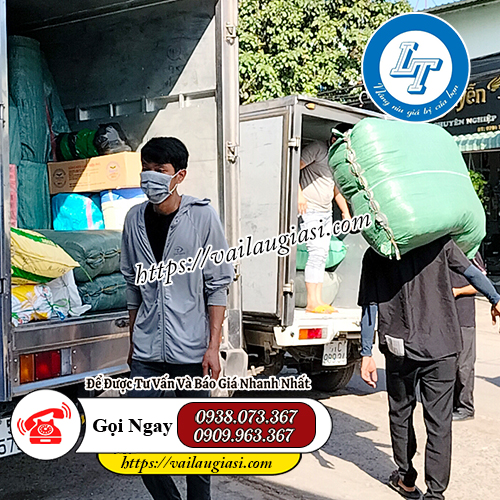 Đội ngũ giao hàng khăn xô sữa em bé Đội ngũ giao hàng khăn xô sữa em bé