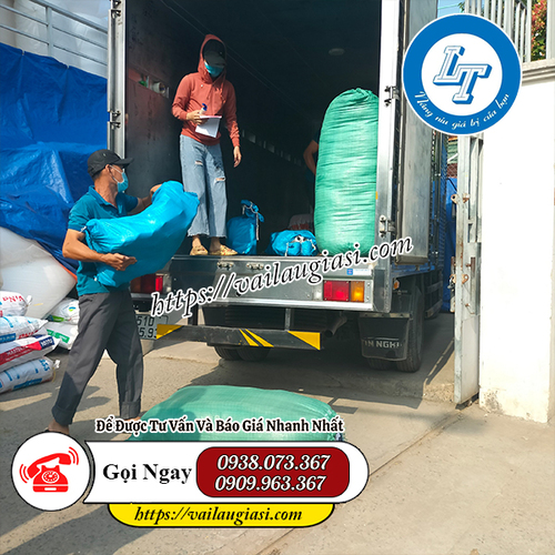 Đội ngũ giao hàng giẻ lau nhớt Lê Thanh Đội ngũ giao hàng giẻ lau nhớt Lê Thanh