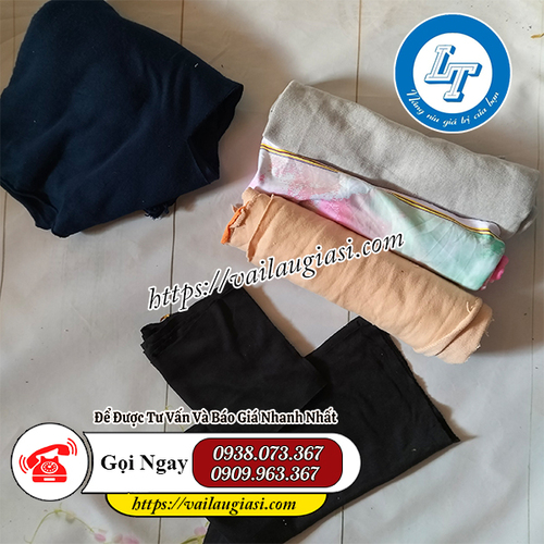 Đồi tượng sử dụng giẻ lau là máy móc và linh kiện Đồi tượng sử dụng giẻ lau là máy móc và linh kiện