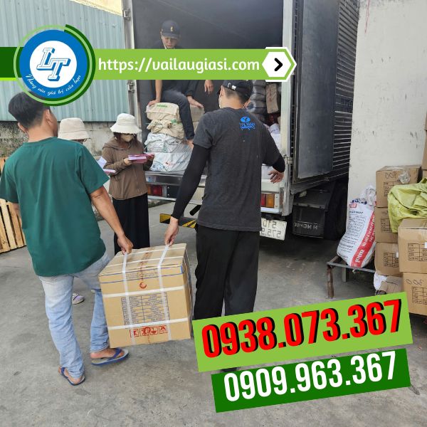 Đơn sỉ găng tay cao su nếp nhăn Hướng Dương giao cho khách Đơn sỉ găng tay cao su nếp nhăn Hướng Dương giao cho khách