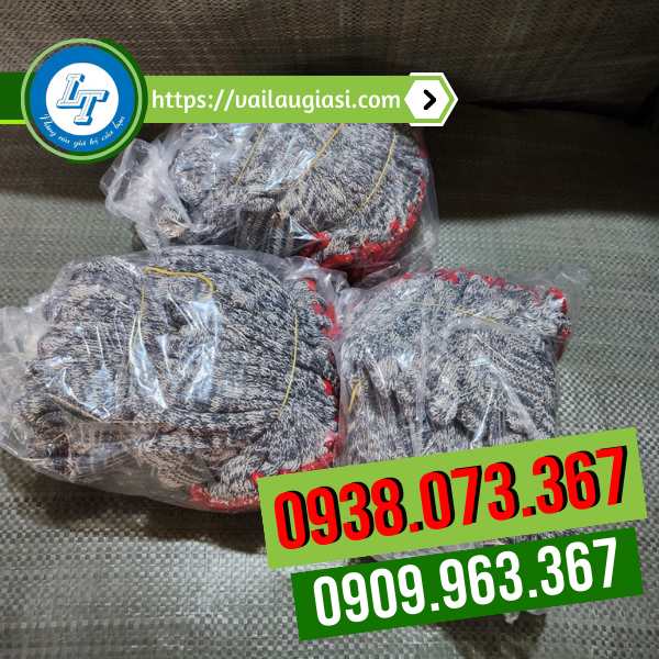 Găng tay len muối tiêu được đóng gói 1 cục 10 đôi trong túi nilon Găng tay len muối tiêu được đóng gói 1 cục 10 đôi trong túi nilon