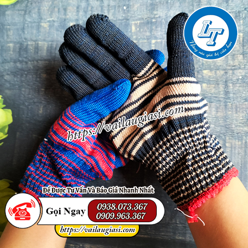 Găng tay len thời trang có các họa tiết sọc ngang Găng tay len thời trang có các họa tiết sọc ngang