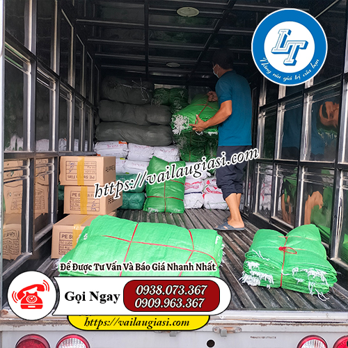 Giao hàng bao tải cám cũ Giao hàng bao tải cám cũ