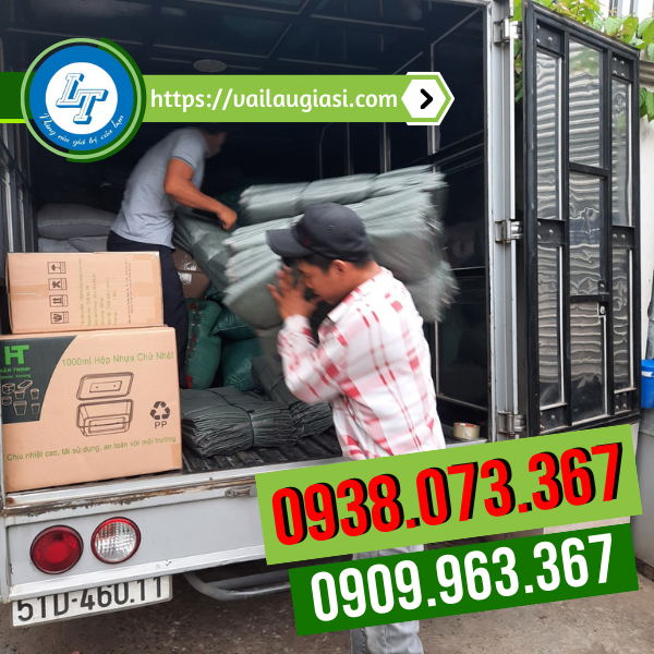 Giao bao tải dứa xanh đen cho khách Giao bao tải dứa xanh đen cho khách