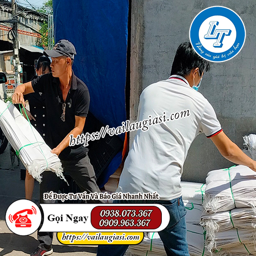 Giao bao tải đựng gạo cho khách Giao bao tải đựng gạo cho khách