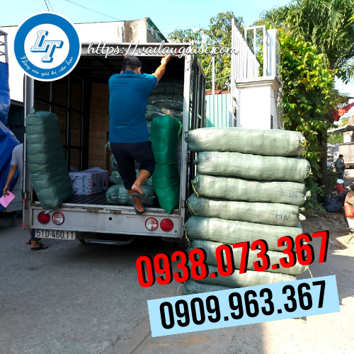 Giao găng tay vải mập cho khách tại Lê Thanh Giao găng tay vải mập cho khách tại Lê Thanh