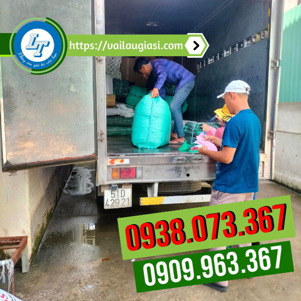 Giao các đơn hàng khăn lau bán kg  Giao các đơn hàng khăn lau bán kg