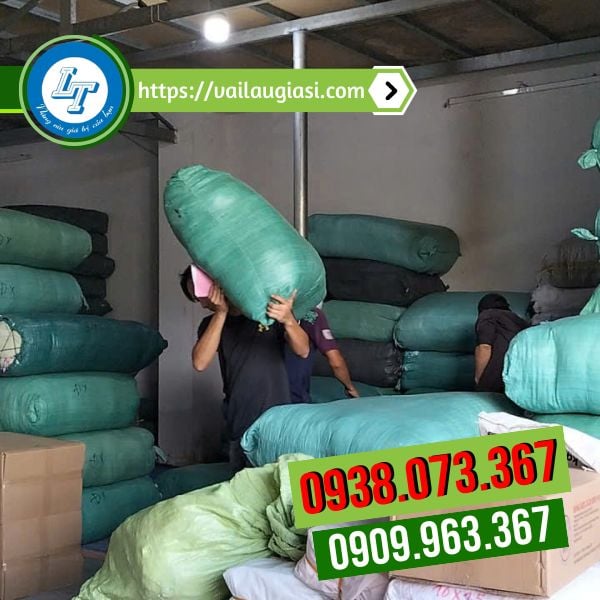 Giao khăn lau đa năng tại kho Giao khăn lau đa năng tại kho
