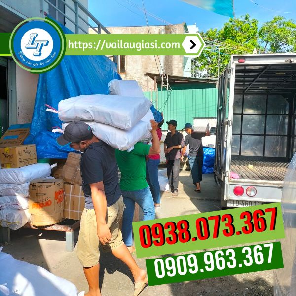 Giao đơn găng tay vải mập cho khách Giao đơn găng tay vải mập cho khách