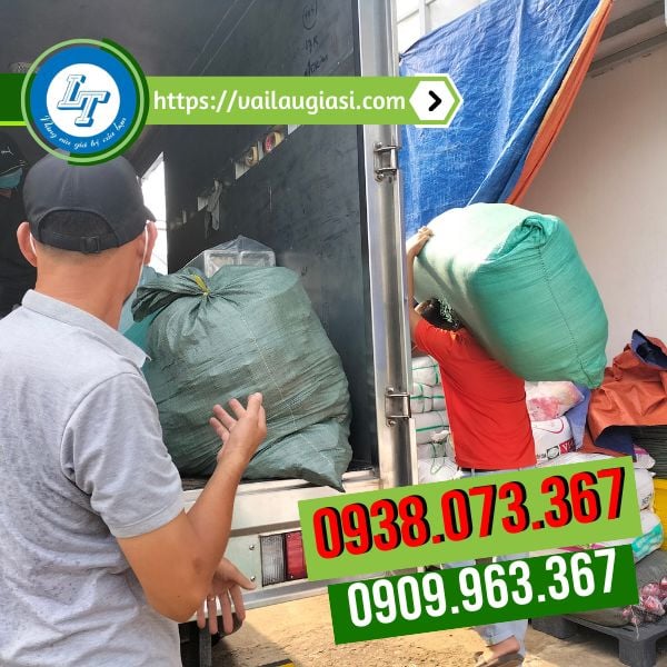 Giao hàng giẻ lau công nghiệp giá rẻ tại xưởng Giao hàng giẻ lau công nghiệp giá rẻ tại xưởng