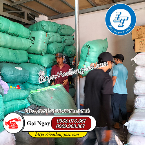 Giao hàng giẻ lau trắng poly Giao hàng giẻ lau trắng poly