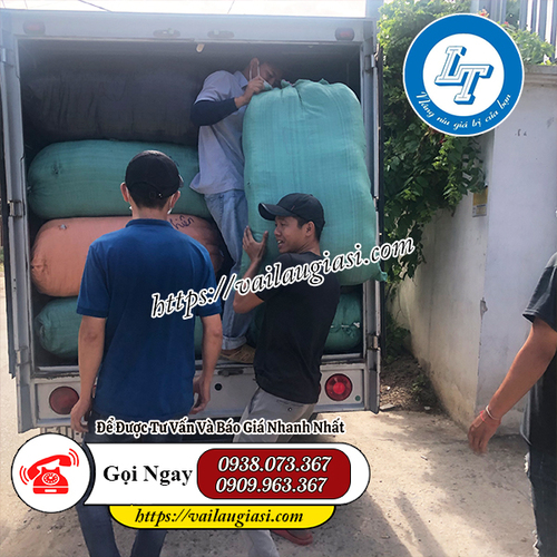 Giao khăn lau 3m màu trắng cho khách Giao khăn lau 3m màu trắng cho khách