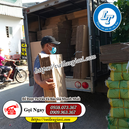 Giao hàng thùng giấy carton cho khách Giao hàng thùng giấy carton cho khách