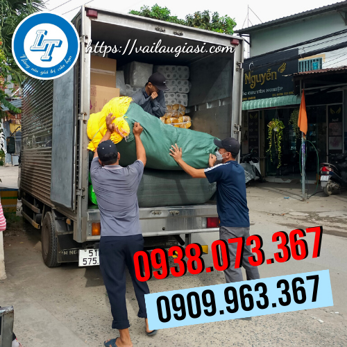 Giao khăn lau công nghiệp cho khách Giao khăn lau công nghiệp cho khách