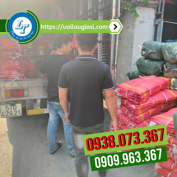 Giao sỉ bao tải đỏ 70x110 Giao sỉ bao tải đỏ 70x110