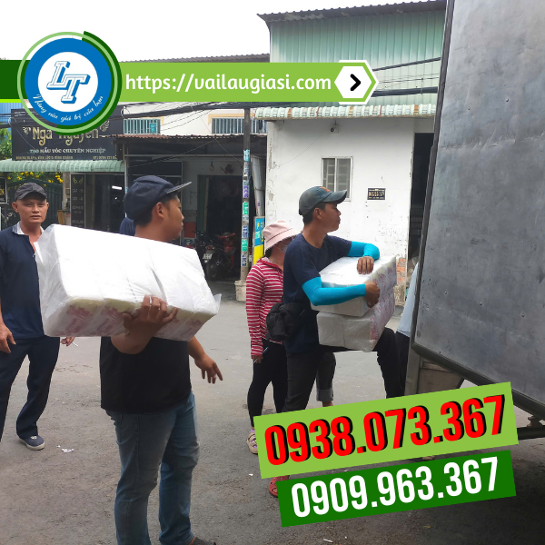 Giao sỉ số lượng giấy ăn Hoàng Oanh Giao sỉ số lượng giấy ăn Hoàng Oanh