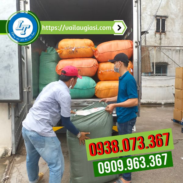 Giao sỉ số lượng giẻ lau máy cho khách Giao sỉ số lượng giẻ lau máy cho khách