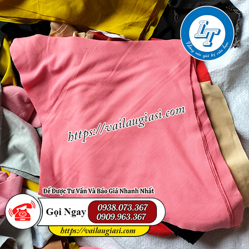 Kiểm tra màu sắc của giẻ lau Kiểm tra màu sắc của giẻ lau