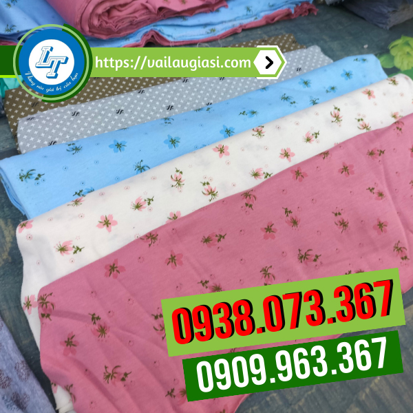 Giẻ lau hàng đặt có màu sắc, họa tiết đa dạng Giẻ lau hàng đặt có màu sắc, họa tiết đa dạng