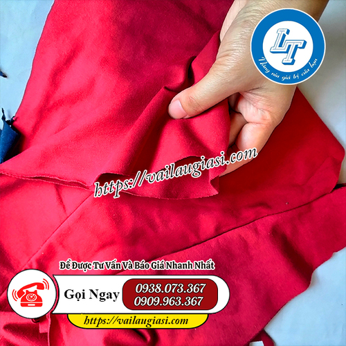 Giẻ lau máy 3 lớp có độ dày và đường may chắc chắn Giẻ lau máy 3 lớp có độ dày và đường may chắc chắn